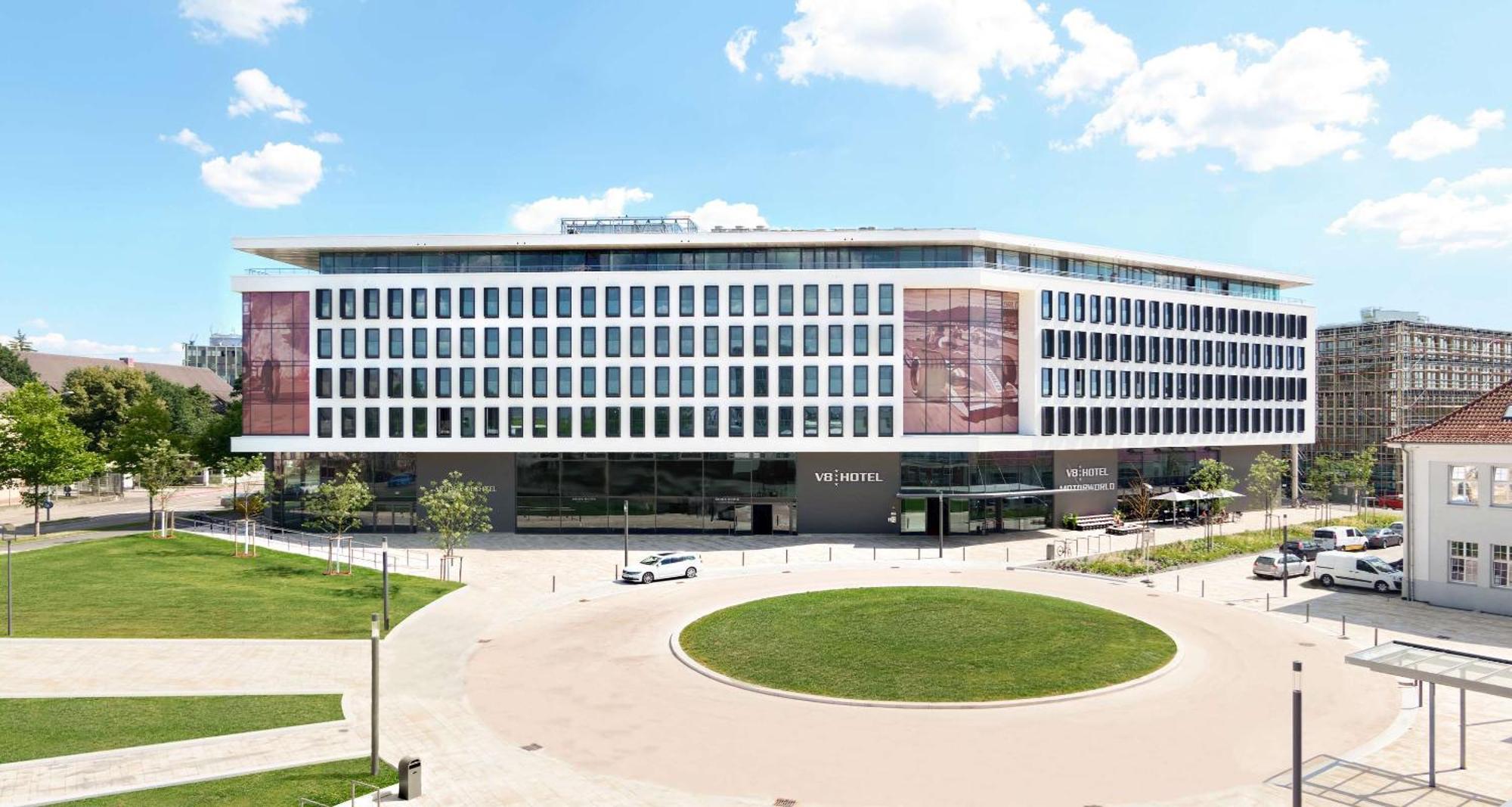 V8 Hotel Motorworld Region Stuttgart Boeblingen Exterior photo